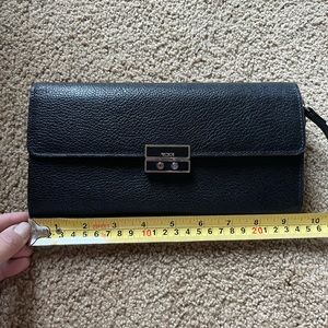 Tumi black leather clutch wallet wristlet